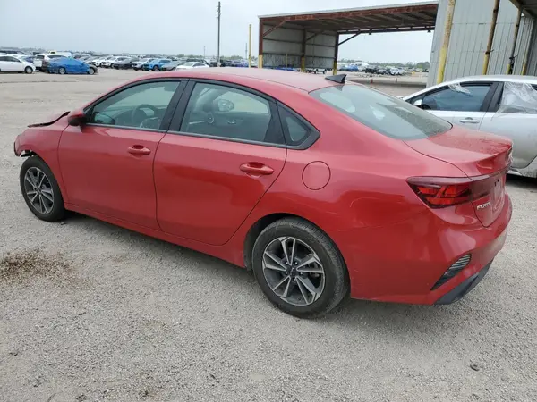 3KPF24AD3RE787978 2024 KIA FORTE - Image 2
