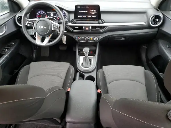 3KPF24AD3RE790850 2024 KIA FORTE - Image 8
