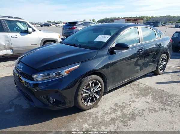 3KPF24AD3RE792470 2024 KIA FORTE - Image 2