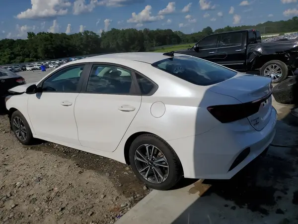 3KPF24AD3RE793456 2024 KIA FORTE - Image 2