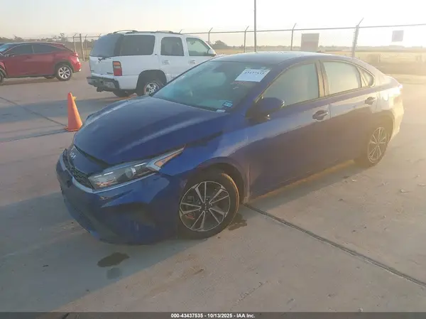 3KPF24AD3RE795112 2024 KIA FORTE - Image 2