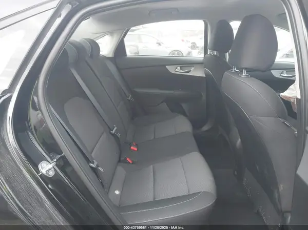 3KPF24AD3RE795322 2024 KIA FORTE - Image 8