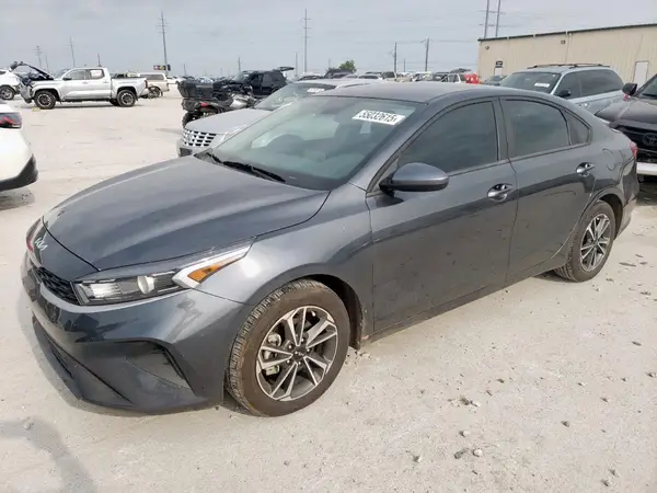 3KPF24AD3RE795451 2024 KIA FORTE - Image 1