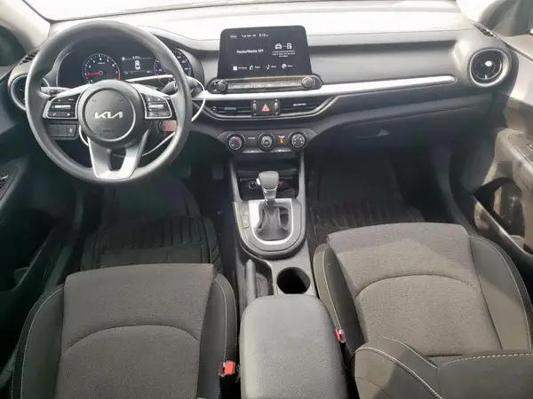 3KPF24AD3RE795451 2024 KIA FORTE - Image 8