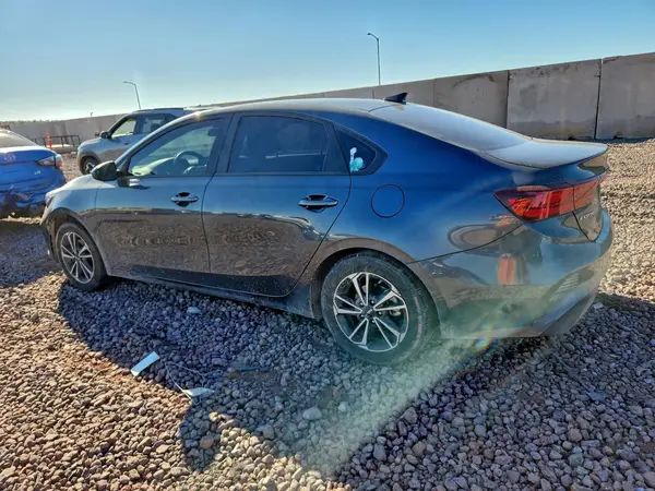 3KPF24AD3RE795708 2024 KIA FORTE - Image 2