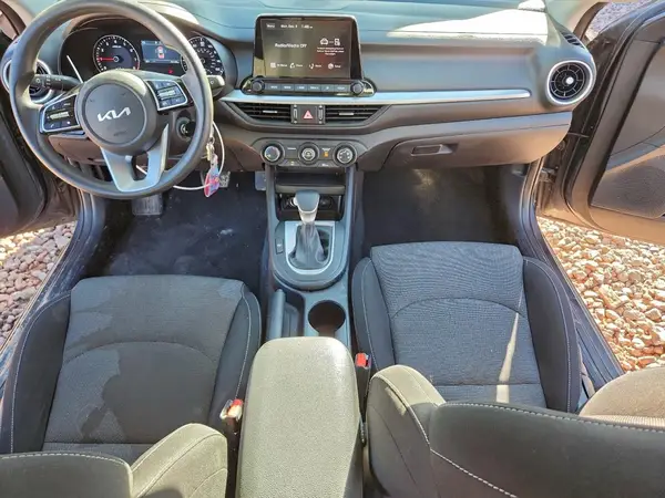 3KPF24AD3RE795708 2024 KIA FORTE - Image 8