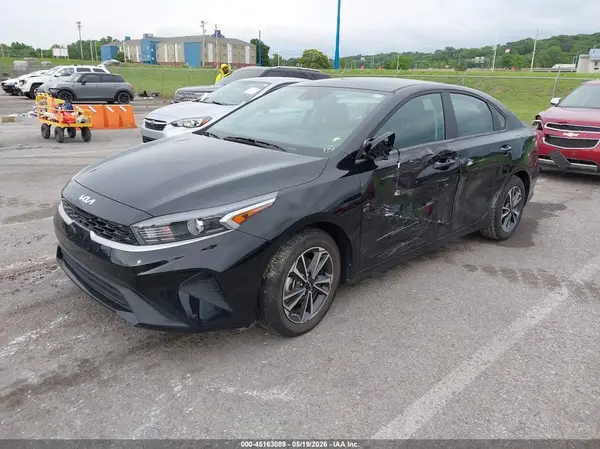 3KPF24AD3RE796910 2024 KIA FORTE - Image 2