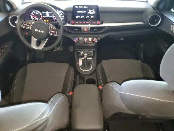 3KPF24AD3RE797037 2024 KIA FORTE - Image 8