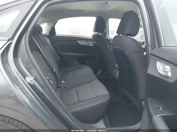 3KPF24AD3RE798429 2024 KIA FORTE - Image 8