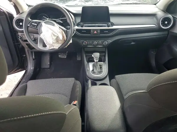 3KPF24AD3RE798446 2024 KIA FORTE - Image 8