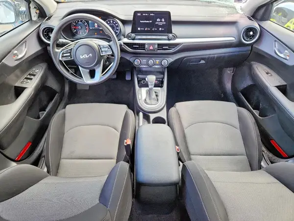 3KPF24AD3RE798785 2024 KIA FORTE - Image 8