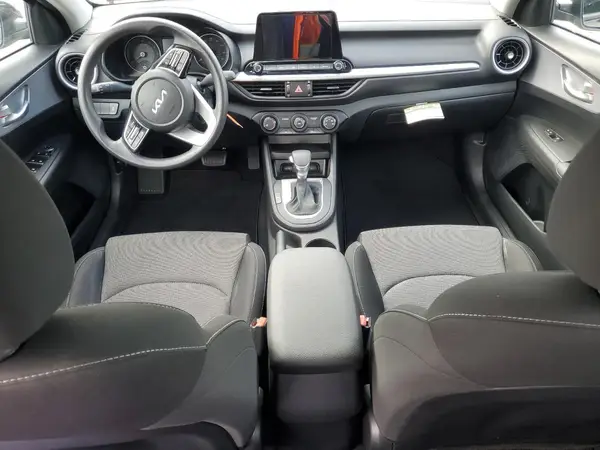 3KPF24AD3RE799287 2024 KIA FORTE - Image 8