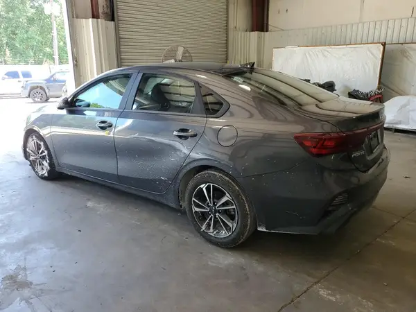 3KPF24AD3RE799354 2024 KIA FORTE - Image 2