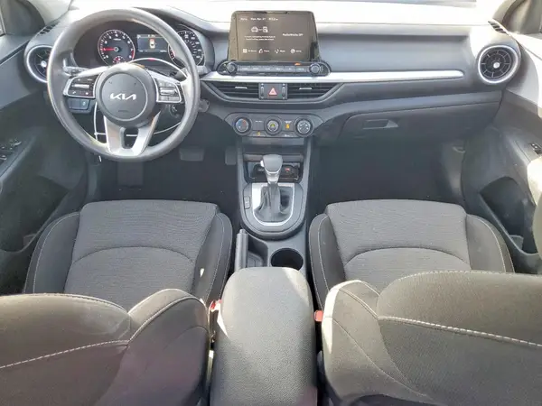 3KPF24AD3RE801443 2024 KIA FORTE - Image 8