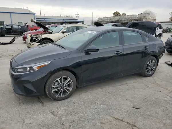 3KPF24AD3RE802558 2024 KIA FORTE - Image 1