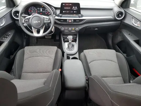 3KPF24AD3RE802558 2024 KIA FORTE - Image 8