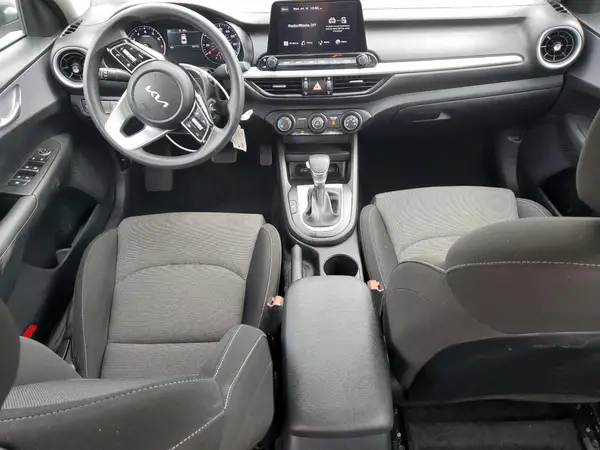 3KPF24AD3RE803774 2024 KIA FORTE - Image 8