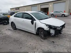 3KPF24AD3RE805637 2024 KIA FORTE