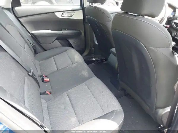 3KPF24AD3RE806514 2024 KIA FORTE - Image 8