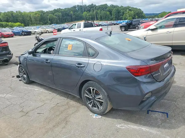 3KPF24AD3RE807355 2024 KIA FORTE - Image 2