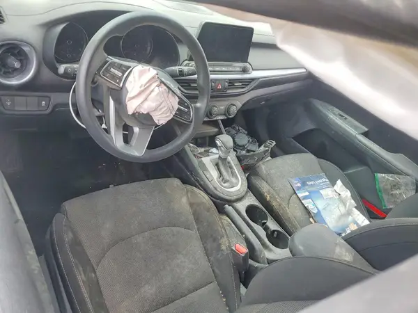 3KPF24AD3RE807355 2024 KIA FORTE - Image 8