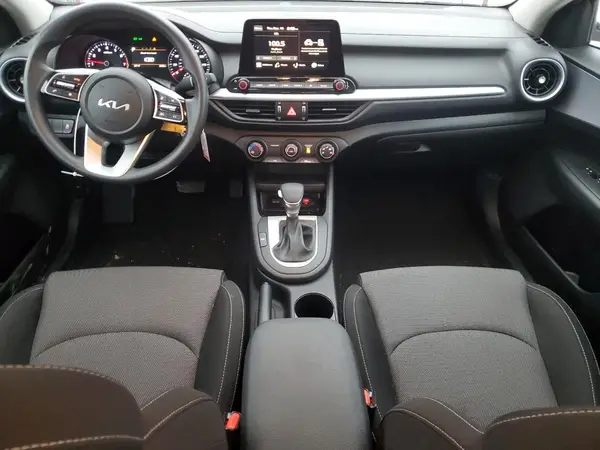 3KPF24AD3RE807937 2024 KIA FORTE - Image 8