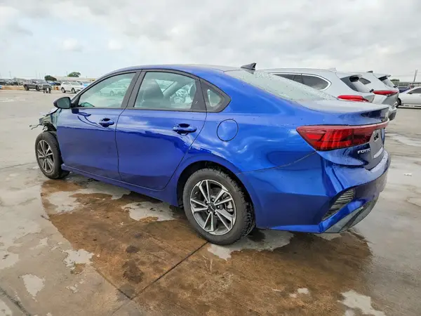 3KPF24AD3RE808618 2024 KIA FORTE - Image 2