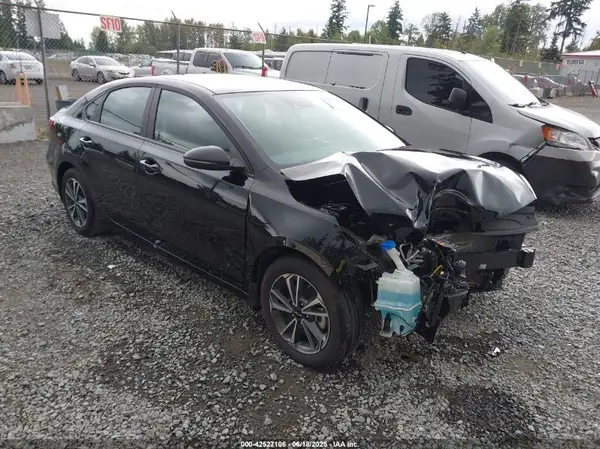 3KPF24AD3RE810983 2024 KIA FORTE - Image 1