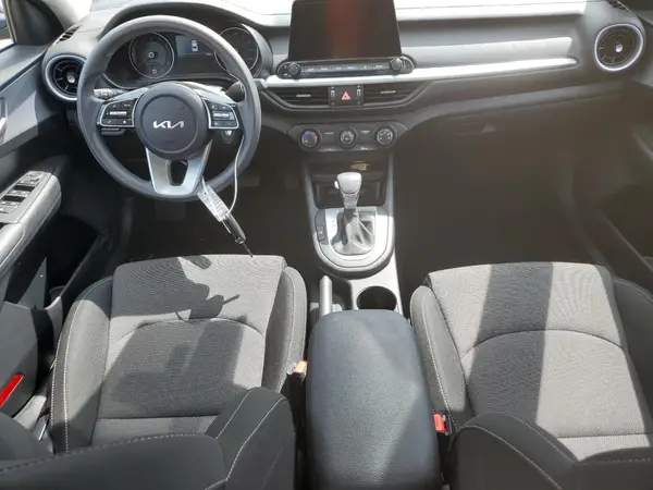 3KPF24AD3RE811504 2024 KIA FORTE - Image 8