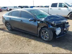 3KPF24AD3RE812328 2024 KIA FORTE