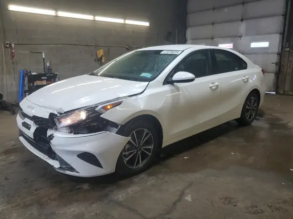 3KPF24AD3RE816623 2024 KIA FORTE - Image 1