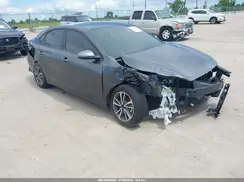 3KPF24AD3RE818226 2024 KIA FORTE