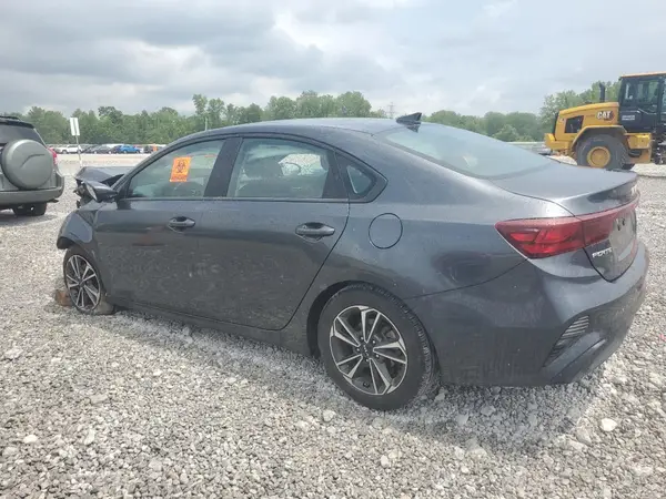 3KPF24AD3RE819392 2024 KIA FORTE - Image 2