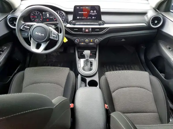 3KPF24AD3RE820591 2024 KIA FORTE - Image 8