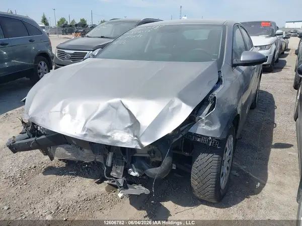 3KPF24AD3RE821076 2024 KIA FORTE - Image 2