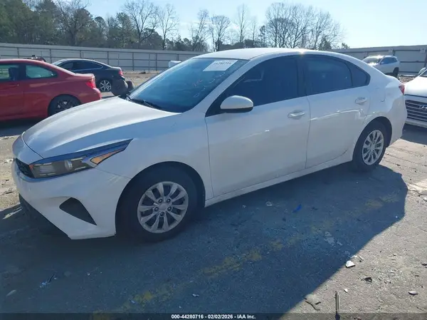 3KPF24AD3RE822230 2024 KIA FORTE - Image 2