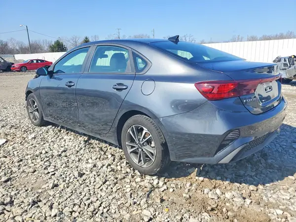 3KPF24AD3RE822308 2024 KIA FORTE - Image 2