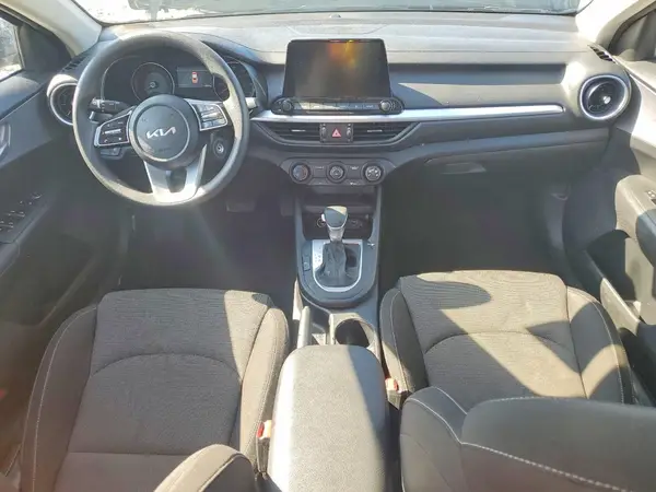 3KPF24AD3RE822308 2024 KIA FORTE - Image 8