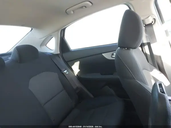 3KPF24AD3RE822597 2024 KIA FORTE - Image 8