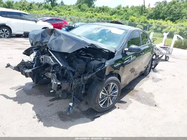3KPF24AD3RE823524 2024 KIA FORTE - Image 2