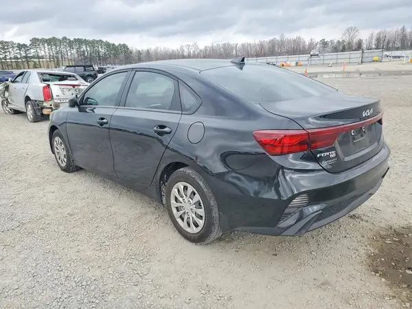 3KPF24AD3RE823538 2024 KIA FORTE - Image 2
