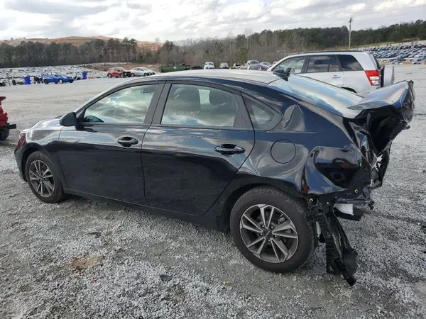 3KPF24AD3RE824088 2024 KIA FORTE - Image 2