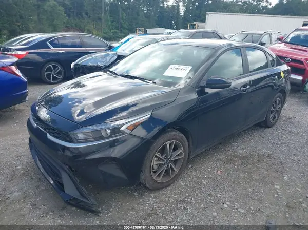 3KPF24AD3RE824253 2024 KIA FORTE - Image 2