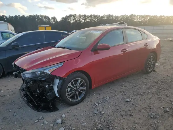 3KPF24AD3RE824298 2024 KIA FORTE - Image 1