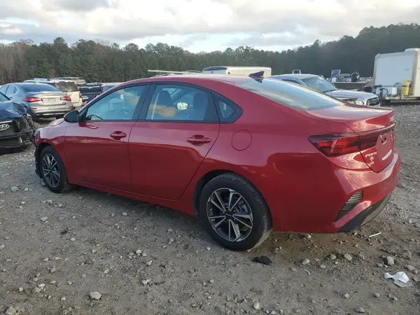 3KPF24AD3RE824298 2024 KIA FORTE - Image 2