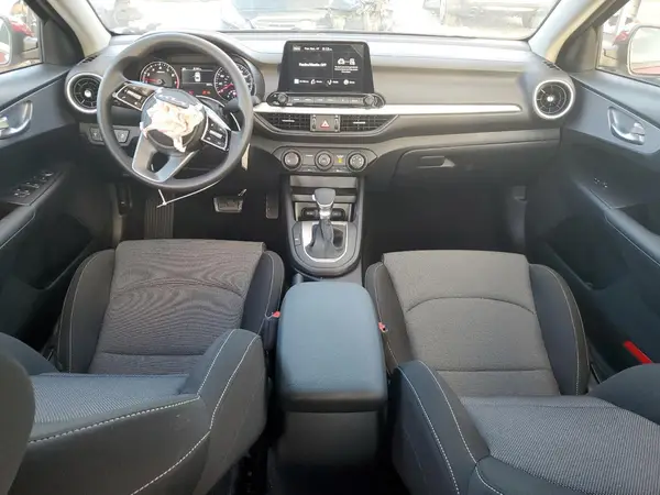 3KPF24AD3RE824298 2024 KIA FORTE - Image 8
