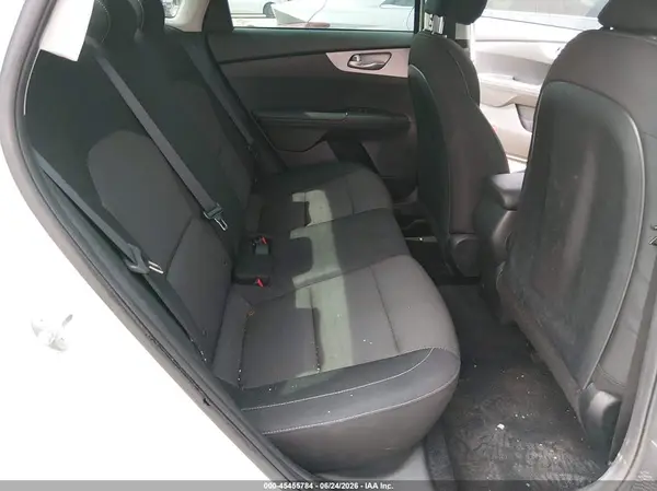 3KPF24AD3RE824317 2024 KIA FORTE - Image 8