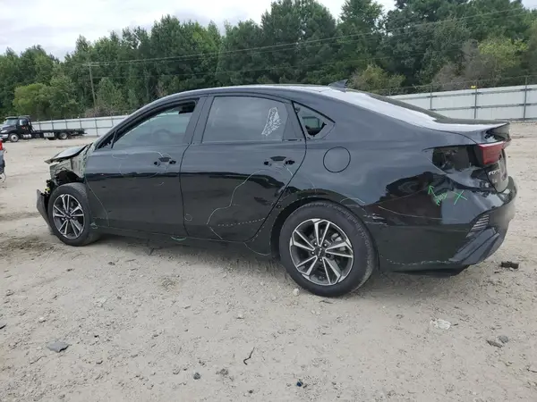 3KPF24AD3RE824415 2024 KIA FORTE - Image 2