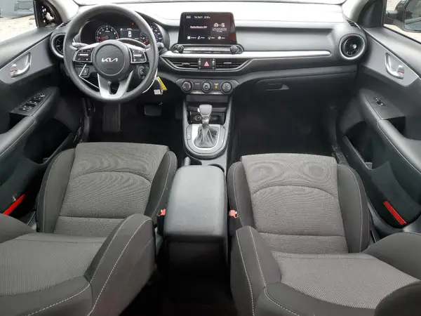 3KPF24AD3RE824415 2024 KIA FORTE - Image 8
