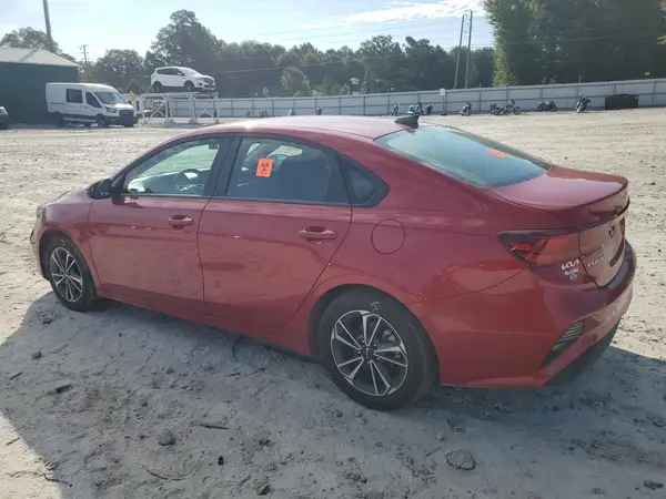 3KPF24AD3RE824477 2024 KIA FORTE - Image 2